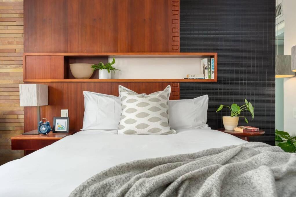 Central Modern City Escape Apartment! Cape Town Bagian luar foto